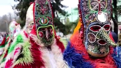 festival -  - En Korkunç Maskelerini Taktılar
- Bulgaristan’da 3 Bin Yıllık Festivalde Birbirinden İlginç Maskeler Takıldı  Videosu