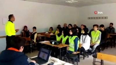 okul gecit gorevlisi -  Gönüllü okul geçit görevlilerine teorik eğitim  Videosu