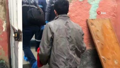 saglik ekibi -  Konya'da 45 günlük bebek ölü bulundu  Videosu