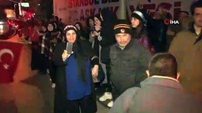  AK Partili vatandaşlar Kısıklı’da kutlamalara başladı