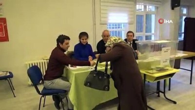  - Artvin’de oy kullanma işlemi başladı 