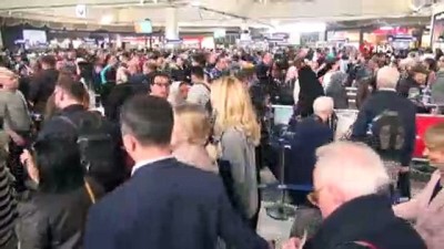  Atatürk Havalimanı’nda seçim yoğunluğu 