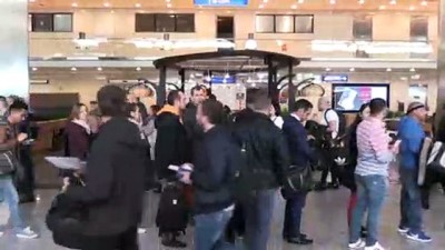 Atatürk Havalimanı'nda yoğunluk - İSTANBUL 