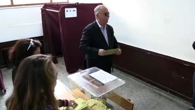 Çanakkale Belediye Başkan adayları oylarını kullandı - ÇANAKKALE