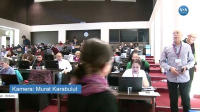 CHP Seçim me Merkezi'nde Sonuçlar Bekleniyor