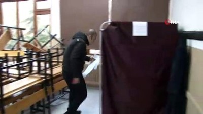  İstanbul'da oy verme işlemi başladı 