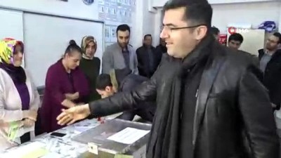 muhtarlik secimi -  Kar ve tipiden dolayı seçim sandıkları bazı ilçelere 5 saat sonra ulaştı  Videosu