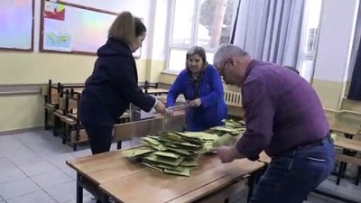 Oy sayım işlemi devam ediyor - YALOVA