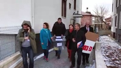 engelli vatandas - Sandık seçmenin ayağına gitti - KIRŞEHİR  Videosu