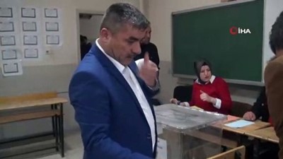  Şırnak’ta oy kullanma işlemi başladı 