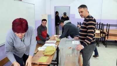 Türkiye sandık başında - MANİSA 