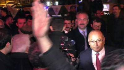 balon sisirme -  Adalet Bakanı Gül: “FETÖ’nün şişirdiği, ipini kandile verdiği bu balonu 31 Mart’ta Sarıkaya patlatacak” Videosu