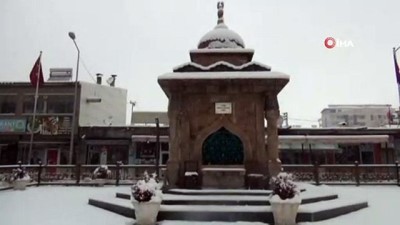 kamu calisanlari -  Ahlat'ta yoğun kar yağışı sonrası okullar tatil edildi  Videosu