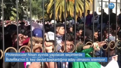 Cezayir'de Buteflika Karşıtı Gösteriler Sürüyor 