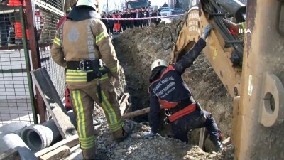  Kanalizasyon çalışmasında göçük altında kalan işçi feci şekilde can verdi