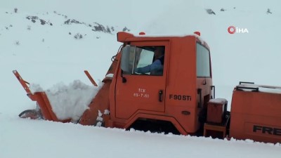 turizm sezonu -  Kar nedeniyle kapanan Nemrut Dağı yolu açılıyor  Videosu