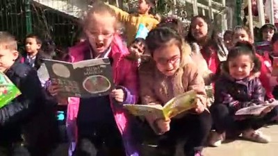 Siirt'te 1500 öğrenci aynı anda kitap okudu 