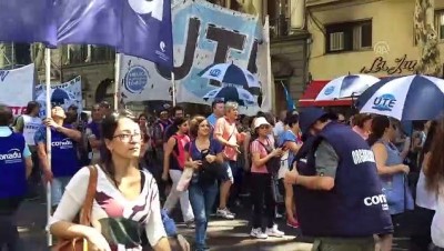 is birakma - Arjantin'de öğretmenlerden hükümete protesto - BUENOS AIRES Videosu