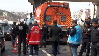 direksiyon -  Başkent'te servis midibüsü devrildi  Videosu