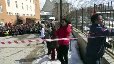 deprem tatbikat -  Hakkari’de gerçeğini aratmayan deprem tatbikatı  Videosu