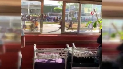 arbede -  - Kenya’da Havalimanlarında Grev
- Polis İşçilere Müdahale Etti  Videosu