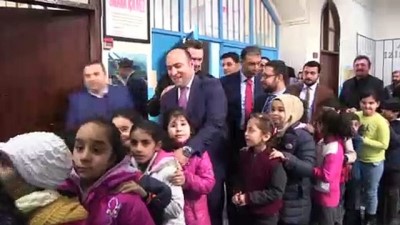 patlamis misir - Surlu çocukların üç boyutlu sinema keyfi - DİYARBAKIR  Videosu