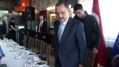 temel atma toreni -  AK Partili Özhaseki: “Ne yavaşı, şehirler uçuyor” Videosu