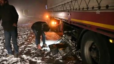 tir soforu - Tendürek Geçidi'nde çok sayıda araç mahsur kaldı - AĞRI Videosu