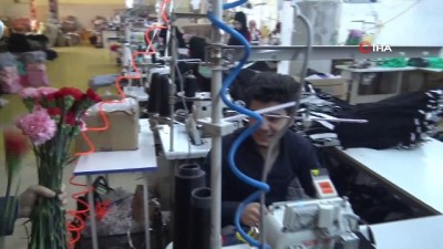 kadinlar gunu -  Milletvekili Gözgeç’ten 8 Mart Dünya Kadınlar Günü'nde fabrika çalışanlarına karanfil  Videosu