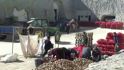 calisan kadin - Vali Şimşek, işçi kadınları ziyaret etti - NİĞDE Videosu