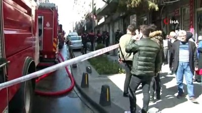 gaz maskesi -  Güngören’de iki apartmanın çatısı alev alev böyle yandı  Videosu