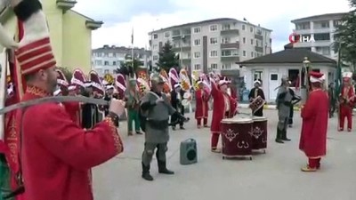 bebek -  1,5 yaşındaki Yiğit bebek törene damga vurdu  Videosu