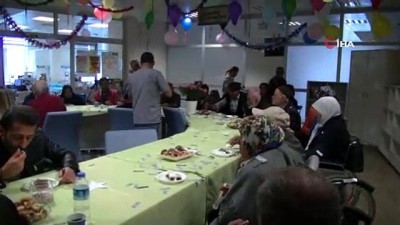 hastane yonetimi -  Diyaliz servisinde toplu doğum günü  Videosu