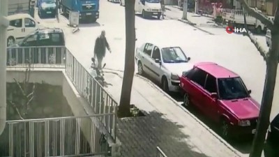 dikkatsizlik -  Isparta’da 5 aracın hasar gördüğü zincirleme trafik kazası kamerada  Videosu