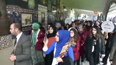 asiret -  81 ilden bin öğrenci Şeyh Edebali Türbesi'ni ziyaret etti  Videosu