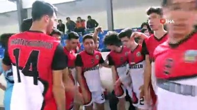 dera - Kulüpler arası yıldız erkekler voleybol grup müsabakaları Simav’da başladı  Videosu