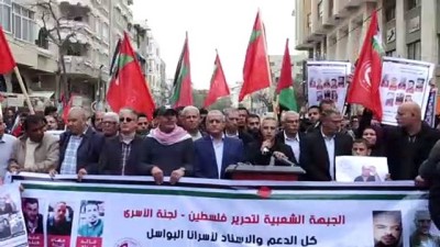 Açlık grevindeki Filistinli tutuklulara destek gösterisi - GAZZE 