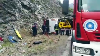 futbol maci -  Antalya'da kaza: 3 ölü, 14 yaralı  Videosu