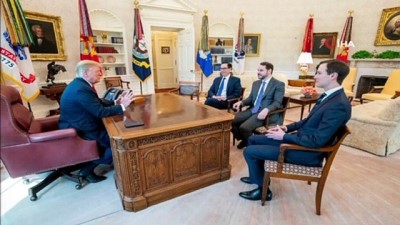  Hazine ve Maliye Bakanı Berat Albayrak, Beyaz Saray'da Başkan Donald Trump ile görüştü. 