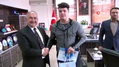 Tavşanlılı genç, Kick Boks Uluslararası Turnuva'dan madalya ile döndü