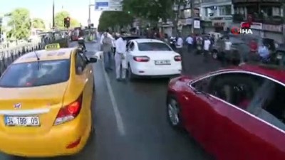 gana -  İstanbul’un göbeğinde aile boyu tekme, tokat ve sopalı kavga kamerada  Videosu