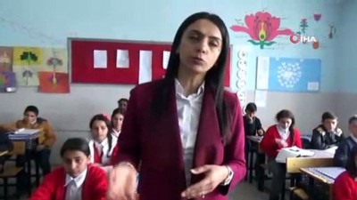 atik kagit -  Köy okulu öğrencilerinden geri dönüşüm kutusu  Videosu