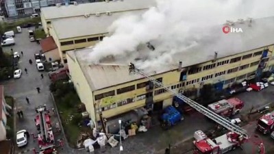 Başakşehir’de sanayi sitesindeki 2 iş yeri yandı 