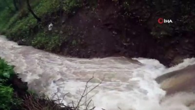 asiri yagis -  Ordu’da heyelan  Videosu