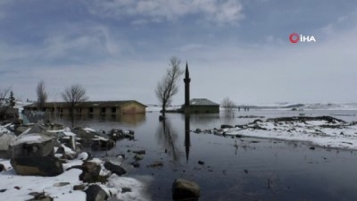  Baraj Gölü doldu, köy camisi sular altında kaldı 