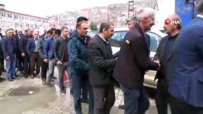  Beytüşşebap’ta AK Partili vatandaşlar seçim zaferini kutladı 