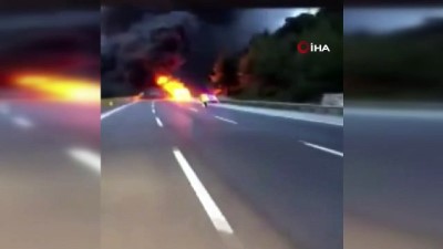  Adana’da yolcu otobüsü alev alev böyle yandı 
