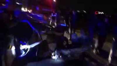  Şanlıurfa’da otomobiller çarpıştı: 9 yaralı 