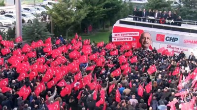 sehit cenazesi -  CHP Genel Başkanı Kemal Kılıçdaroğlu: 'Bu ülkenin birliği, bütünlüğü için size söz veriyorum, bu ülkenin bekası, huzuru, kalkınması için bir can gerekiyorsa, o canı vermeye hazırım'' Videosu