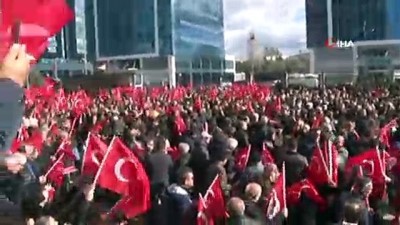  CHP'liler saldırıyı kınamak için Genel Merkez önünde toplandı